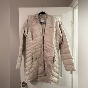 Columbia Women's Beige Puffer Jacket